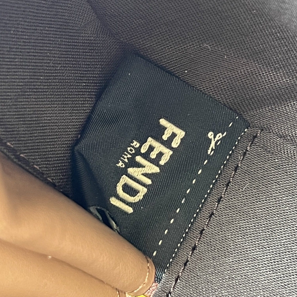 スーパーコピーブランドバッグ角部分ディテール